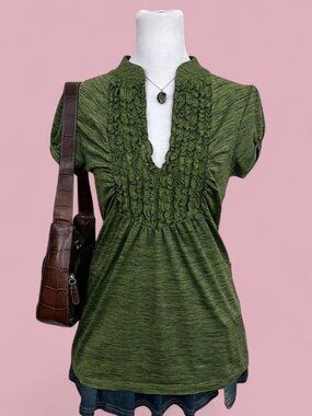 2010s green ruffle boho granola grunge cap sleeve top